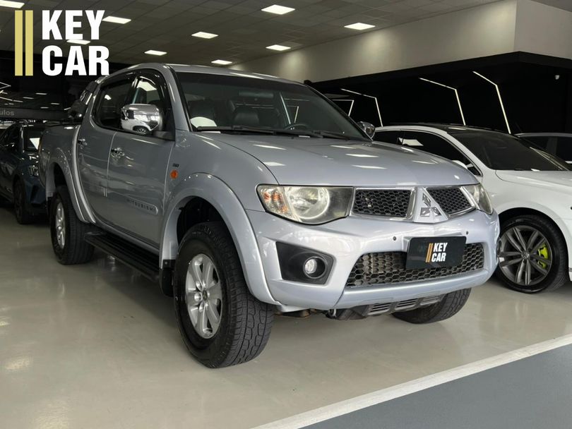 Mitsubishi L200 Triton HPE 3.2 CD TB Int.Diesel Mec