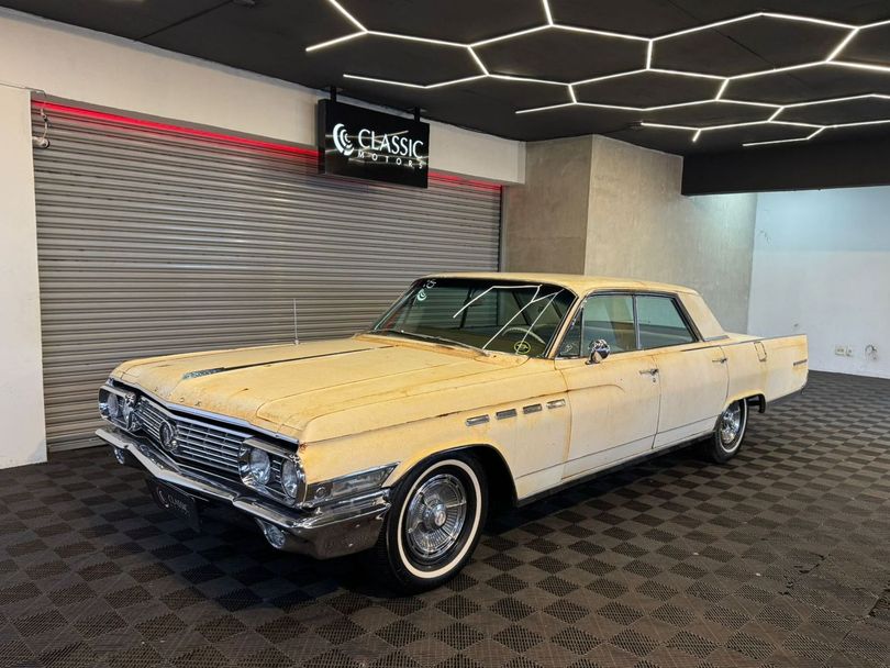Chevrolet BUICK ELECTRA 225 SEDAN