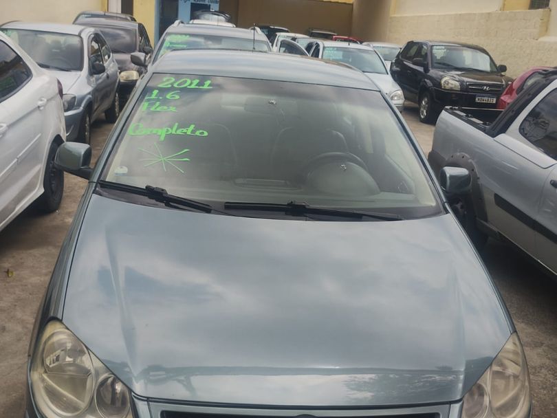 VolksWagen Polo Sed. COMFORT. 1.6 Mi Tot. Flex 8v