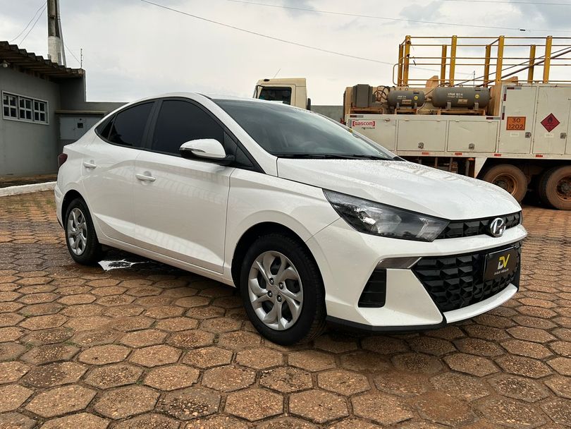 Hyundai HB20S Comfort Plus 1.0 Flex 12V Mec.