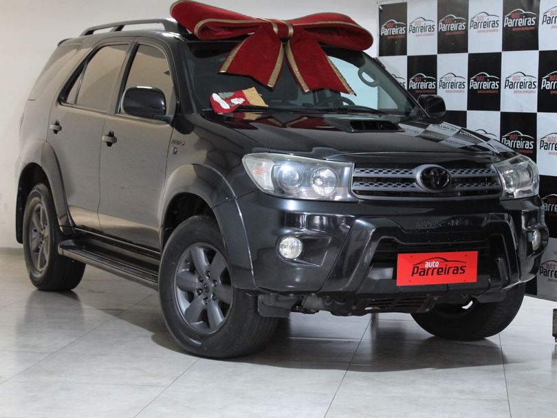 Toyota Hilux SW4 SRV D4-D 4x4 3.0 TDI Dies. Aut