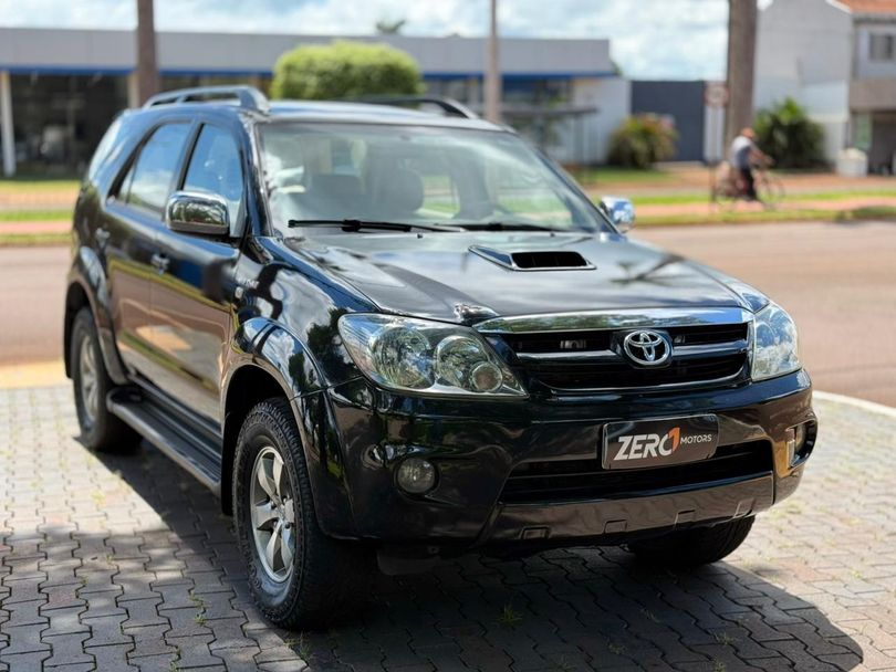 Toyota HILUXSW4 SRV 4X4 3.0 AUT