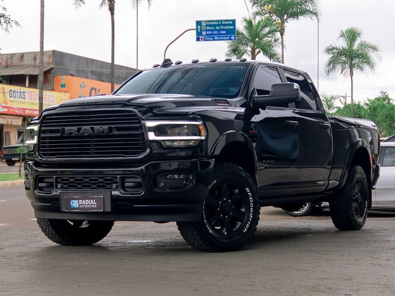 RAM 3500 LARAMIE 6.7 TB CD 4x4 Diesel