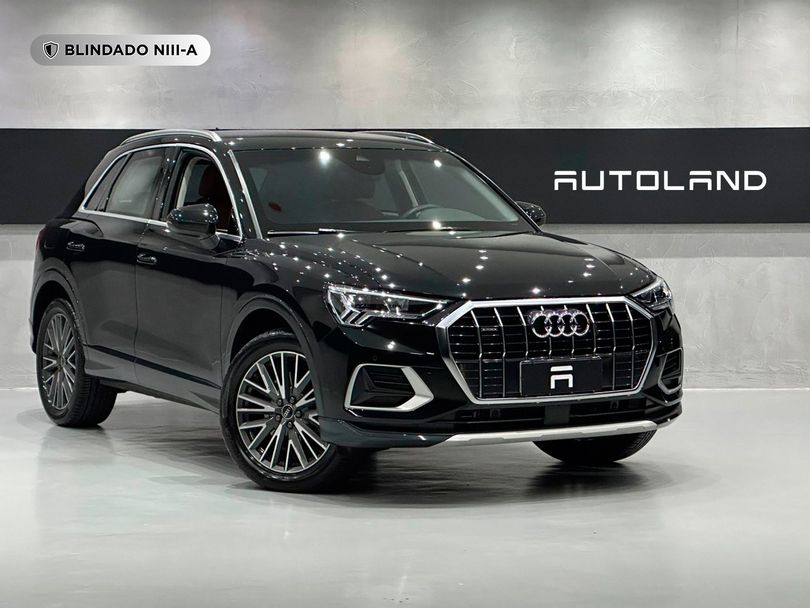 Audi Q3 Performance 2.0 TFSI Tiptr. Quattro