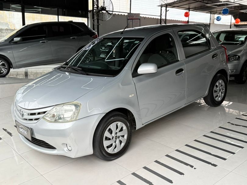 Toyota ETIOS 1.3 Flex 16V 5p Mec.