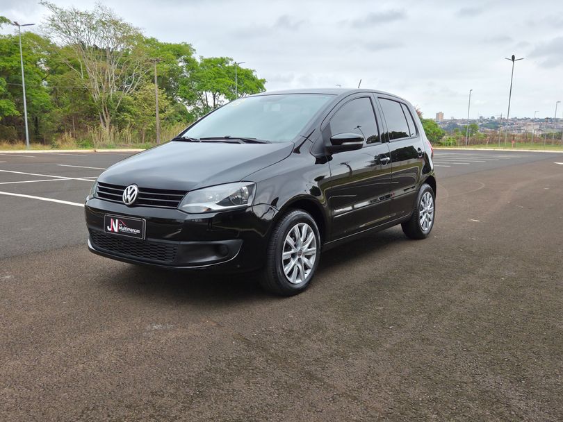 VolksWagen Fox 1.6 Mi Total Flex 8V 5p