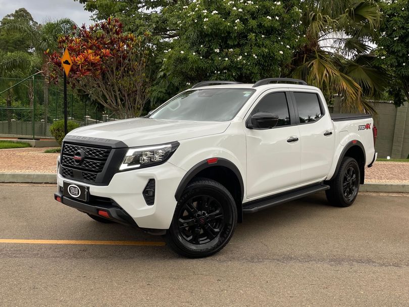 Nissan Frontier PRO4X CD 4x4 2.3 Bi-TB Die. Aut