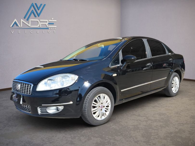 Fiat LINEA ESSENCE 1.8 Flex 16V 4p