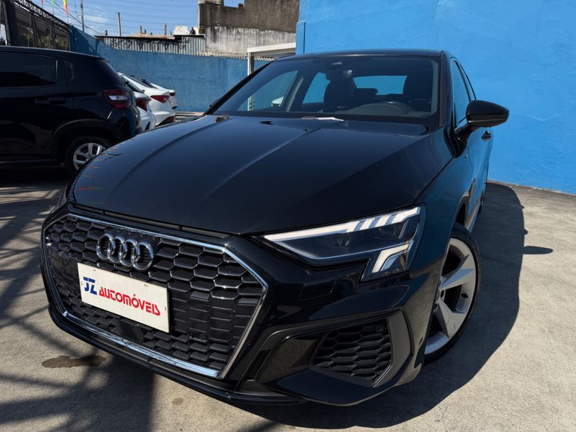 Audi A3 Sedan S-Line 2.0 TFSI  S-Tron.(Híb.)