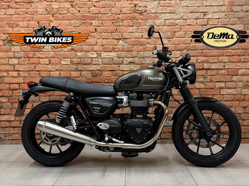 TRIUMPH STREET  TWIN 900cc