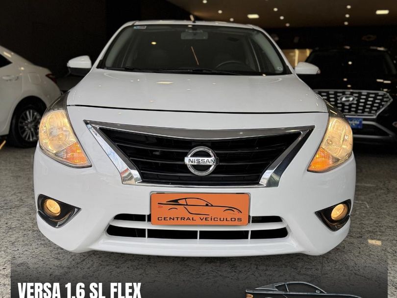 Nissan VERSA SL 1.6 16V FlexStart 4p Aut.