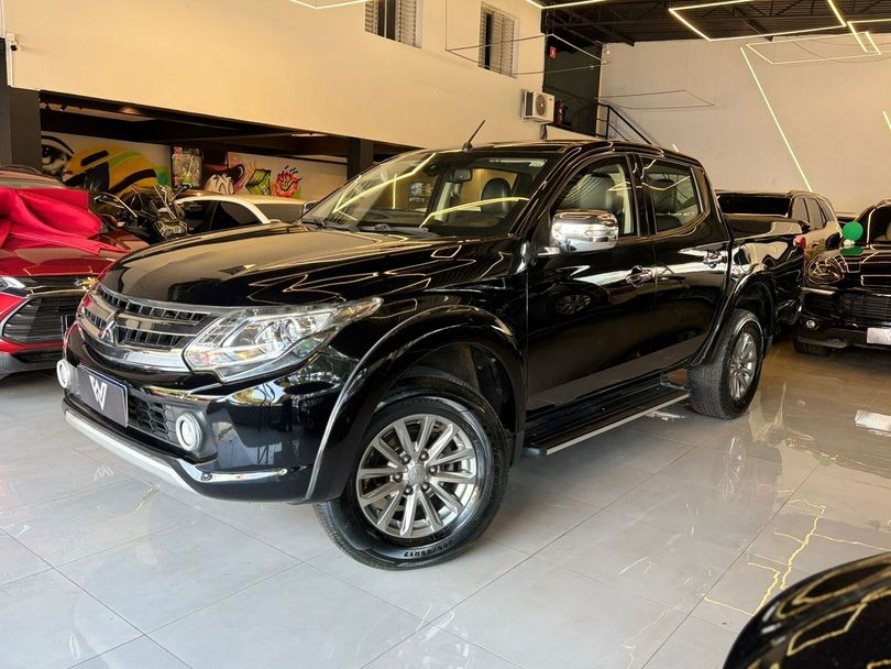 Mitsubishi L200 Triton Sport HPE-S 2.4 CD Dies. Aut