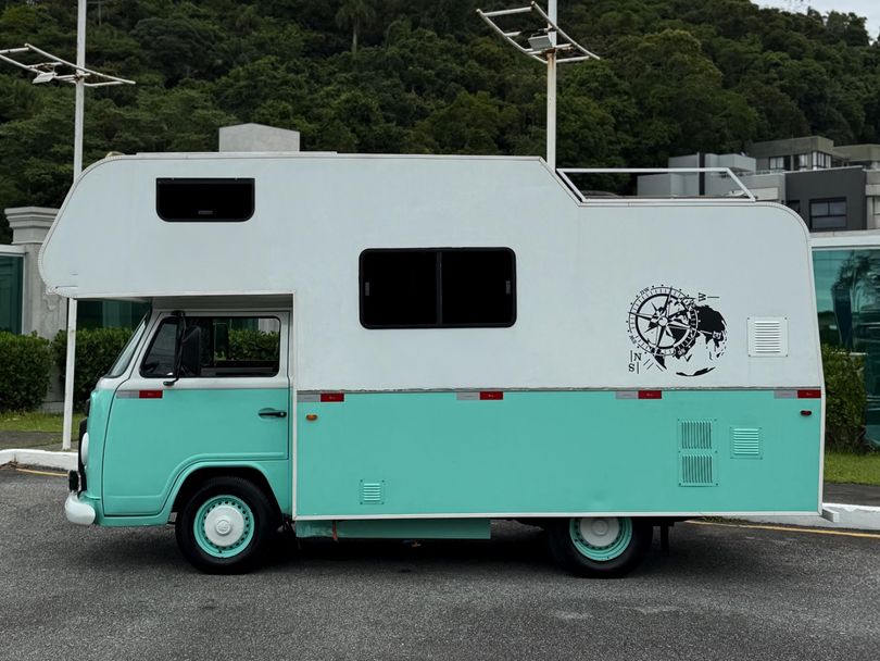 VolksWagen Kombi Furgão 1.4 Mi Total Flex 8V