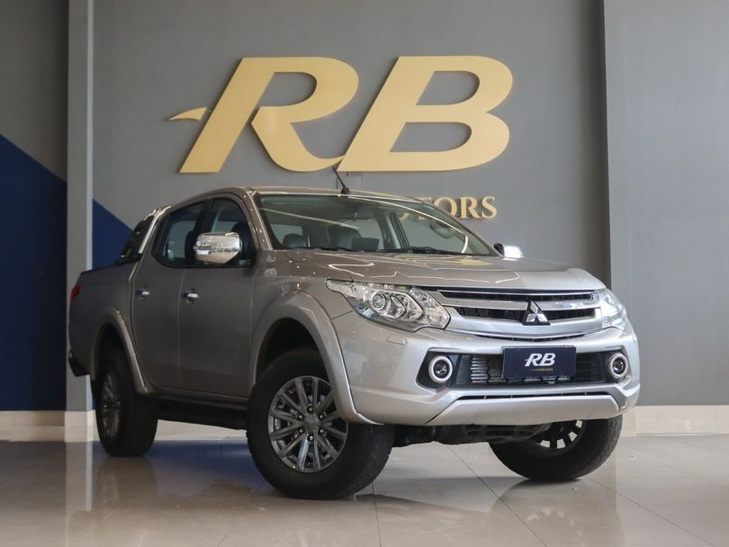 Mitsubishi L200 Triton Sport HPE-S 2.4 CD Dies. Aut