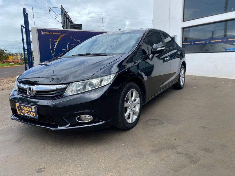 Honda Civic Sedan EXS 1.8/1.8 Flex 16V Aut. 4p