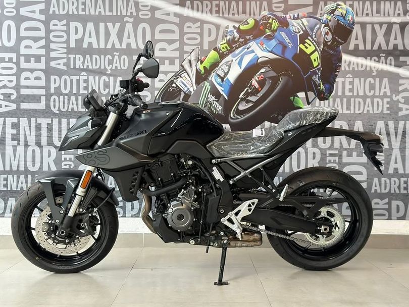 SUZUKI GSX-8S