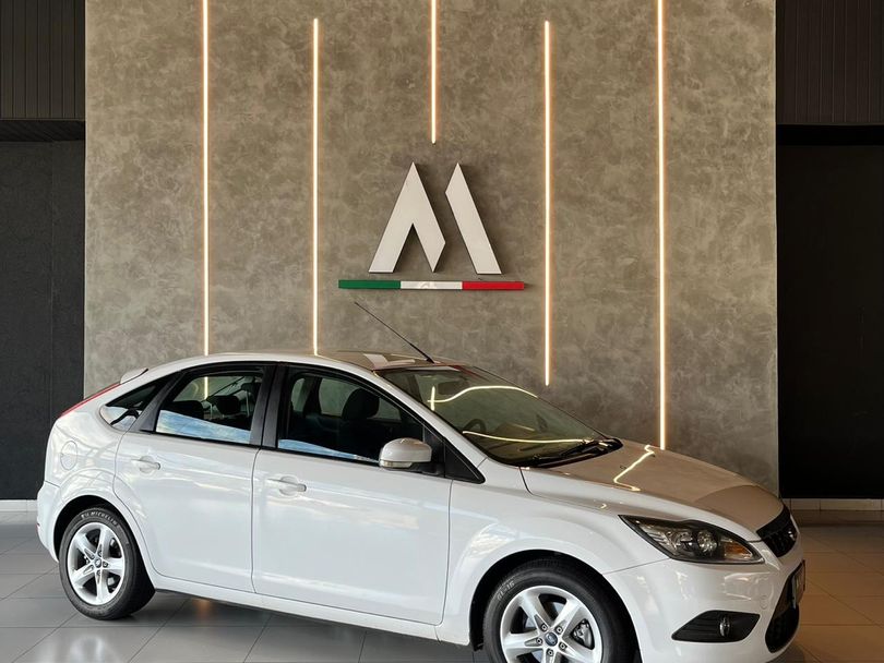 Ford Focus 1.6 S/SE/SE Plus Flex 8V/16V  5p