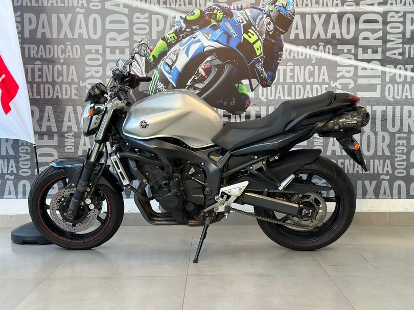 YAMAHA FAZER 600/ FZ6 S