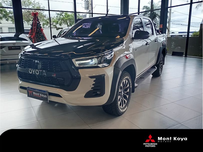 Toyota Hilux CD GR-S 4x4 2.8 TDI Dies. Aut.