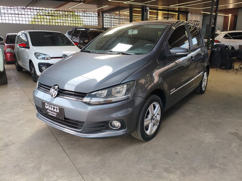 VolksWagen Fox Highline1.6 Flex 16V 5p