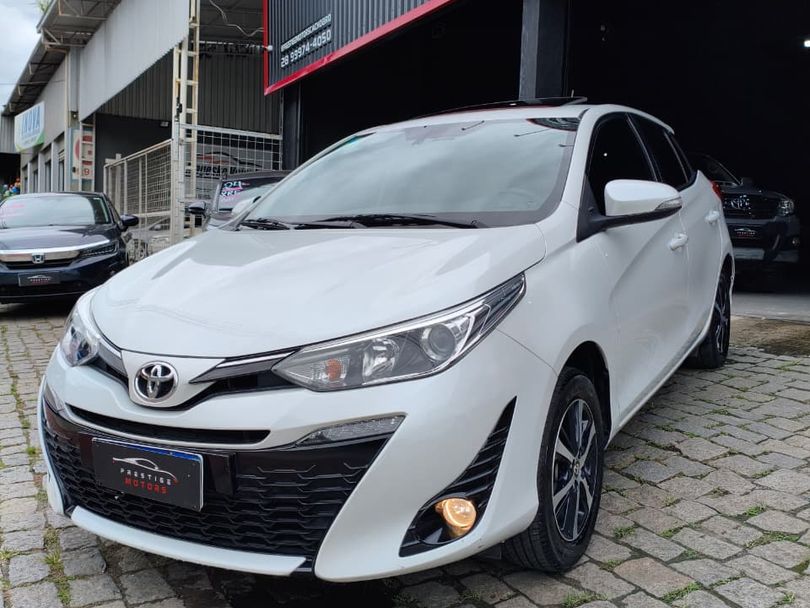 Toyota YARIS XLS Connect 1.5 Flex 16V 5p Aut.