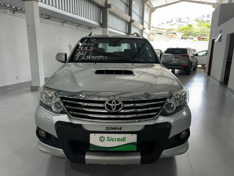 Toyota Hilux SW4 SRV 4x4 4.0 V6 24V Aut.