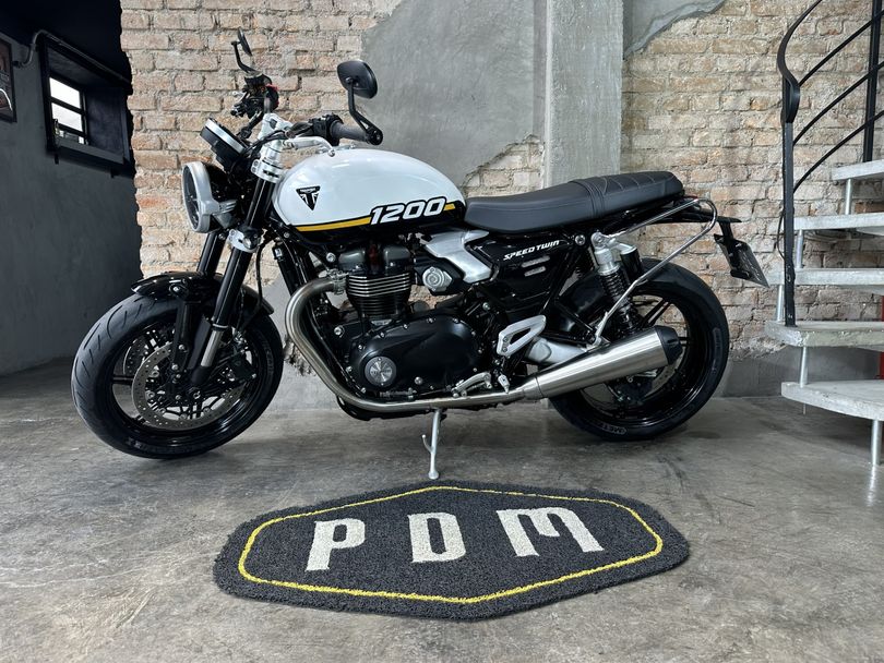 TRIUMPH Speed Twin 1200cc