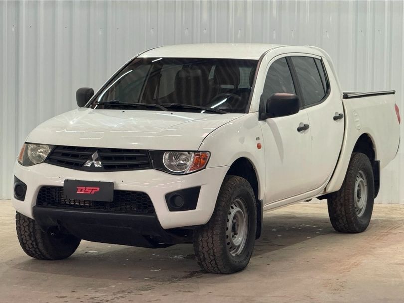 Mitsubishi L200 Triton GL 3.2 CD TB Int. Dies. Mec.
