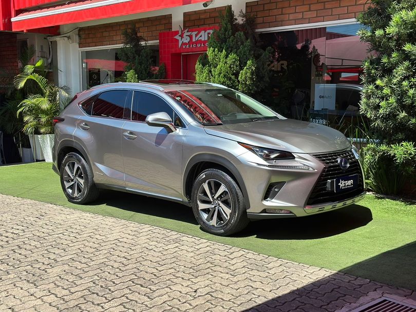 Lexus NX-300h Luxury 4x4 2.5 16V Aut. (Híb.)