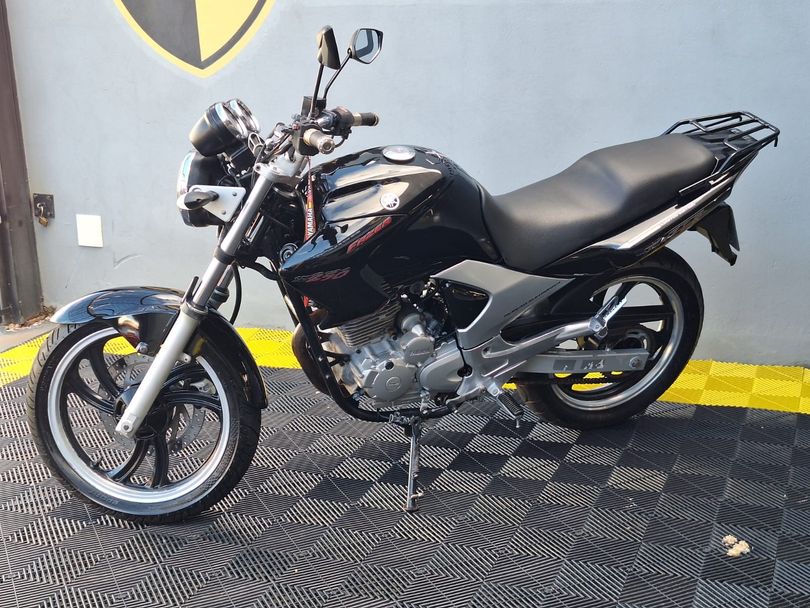 YAMAHA YS 250 FAZER/ FAZER L. EDITION /BLUEFLEX
