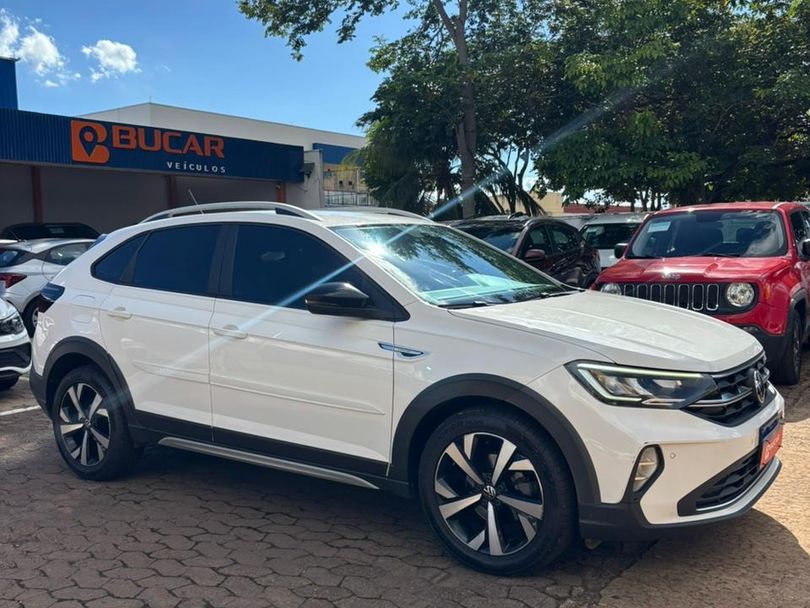 VolksWagen Nivus Highline 1.0 200 TSI Flex Aut.