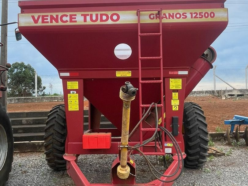 CARRETA GRANELEIRA VENCE TUDO 12.500