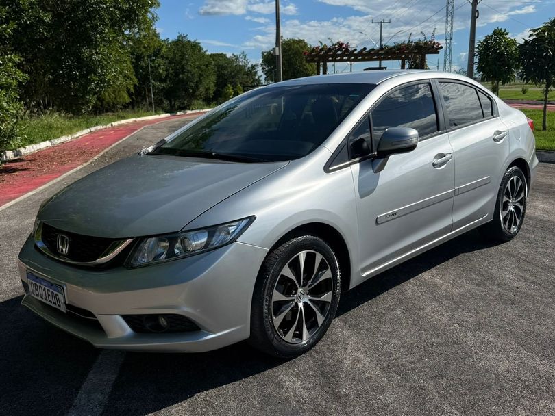 Honda Civic Sedan LXR 2.0 Flexone 16V Aut. 4p
