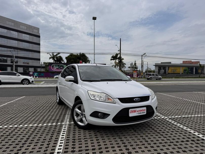 Ford Focus 1.6 S/SE/SE Plus Flex 8V/16V  5p