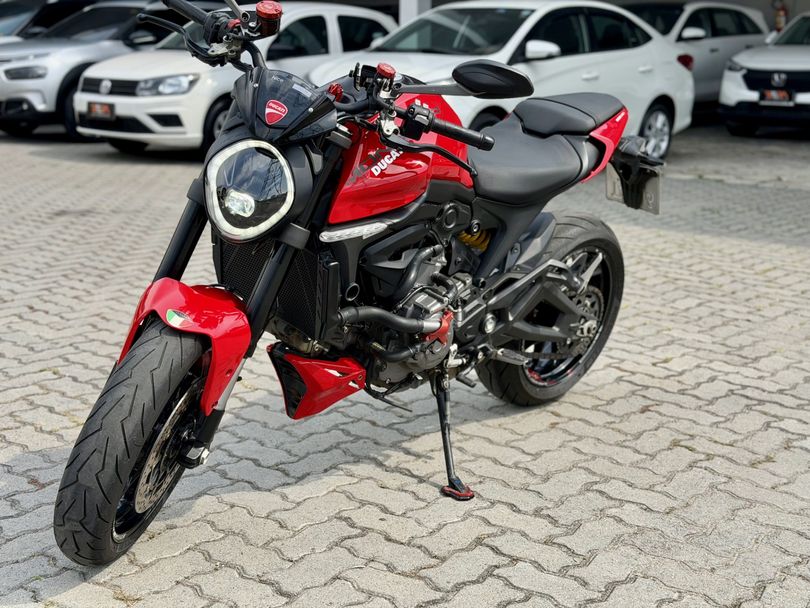 Ducati MONSTER 937cc
