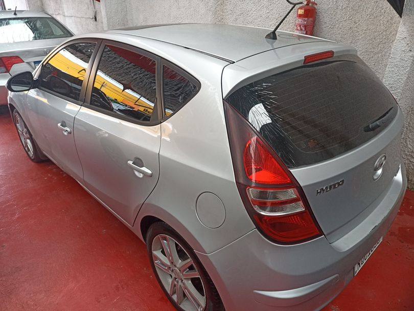 Hyundai i30 2.0 16V 145cv 5p Aut.