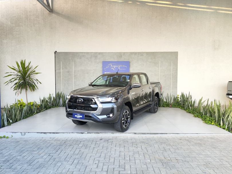 Toyota Hilux CD SRX 4x4 2.8 TDI 16V Diesel Aut.