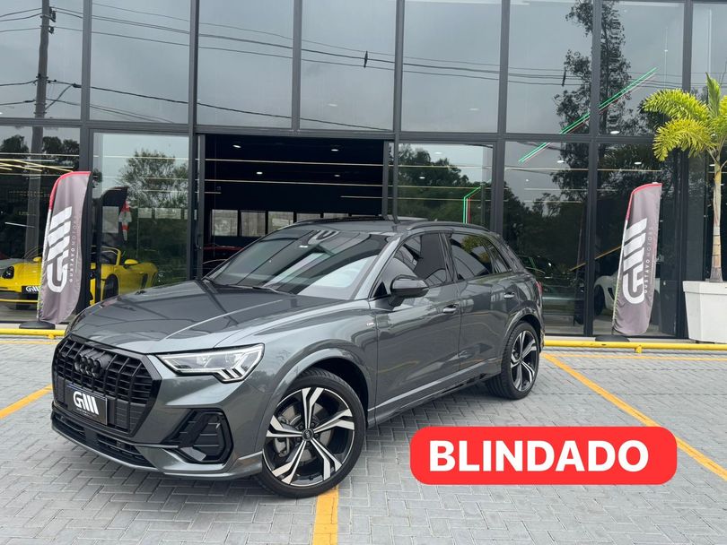 Audi Q3 Perf. Black.Plus 2.0 TFSI Tip. Quat.