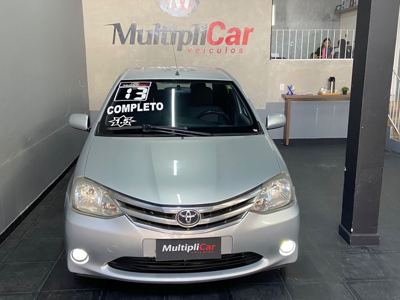 Toyota ETIOS XLS Sedan 1.5 Flex 16V 4p Mec.