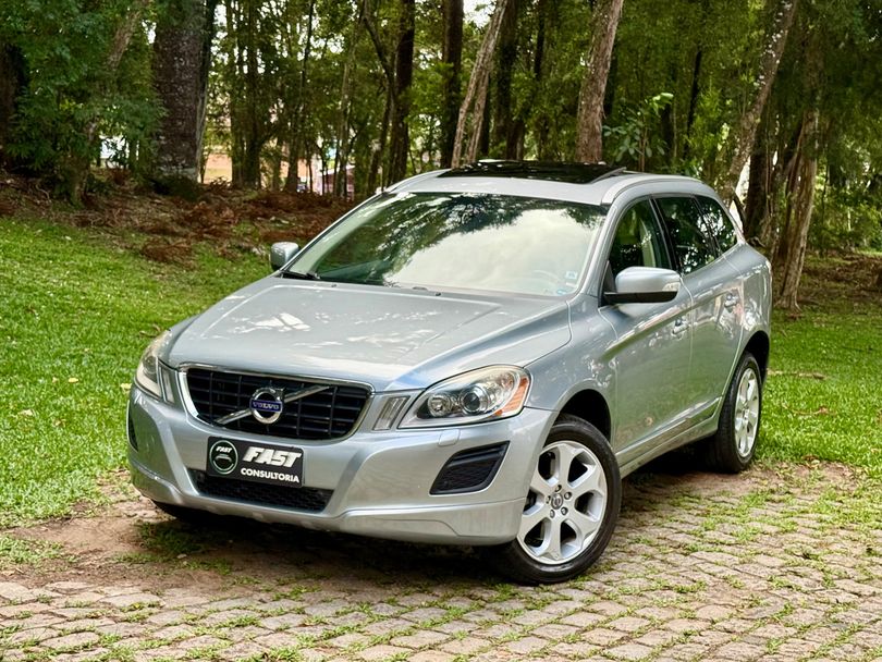 Volvo XC 60 2.0 T5  5p