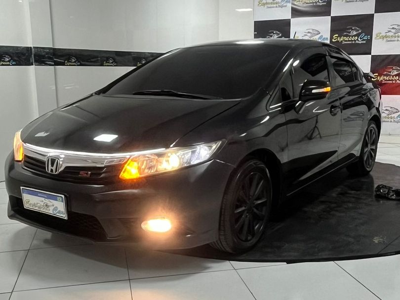 Honda Civic Sedan LXR 2.0 Flexone 16V Aut. 4p