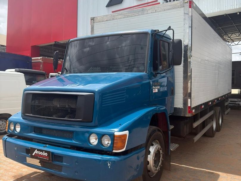MERCEDES-BENZ L-1620 3-Eixos 2p (diesel)
