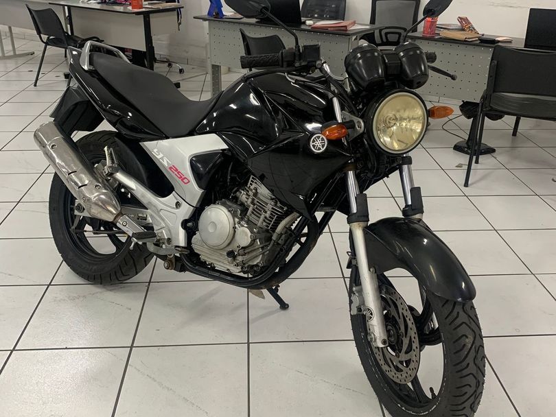 YAMAHA YS 250 FAZER/ FAZER L. EDITION /BLUEFLEX