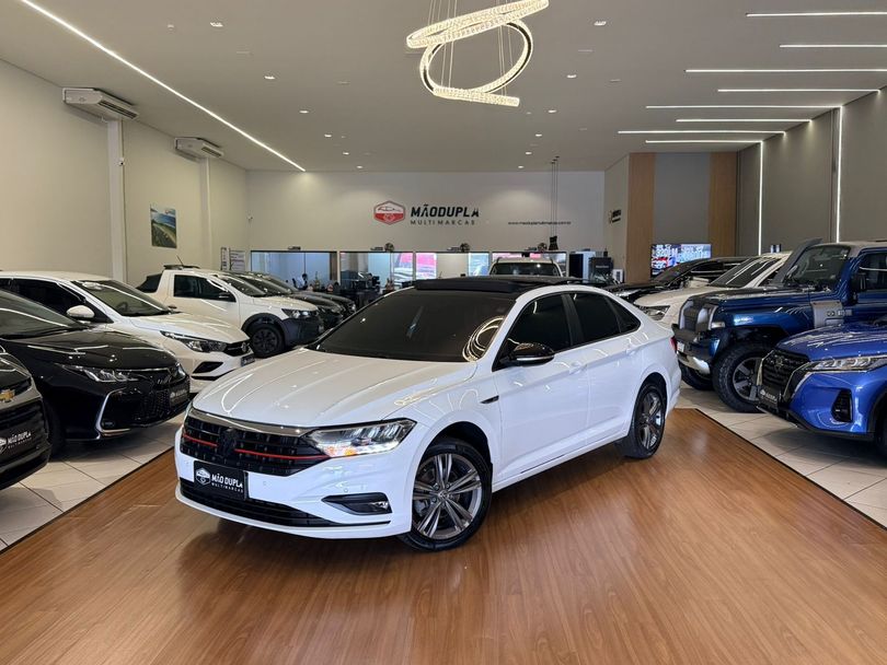 VolksWagen JETTA R-Line 250 TSI 1.4 Flex 16V Aut.