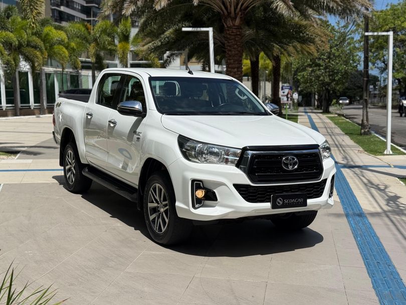 Toyota Hilux CD SRV 4x4 2.7 Flex 16V Aut.