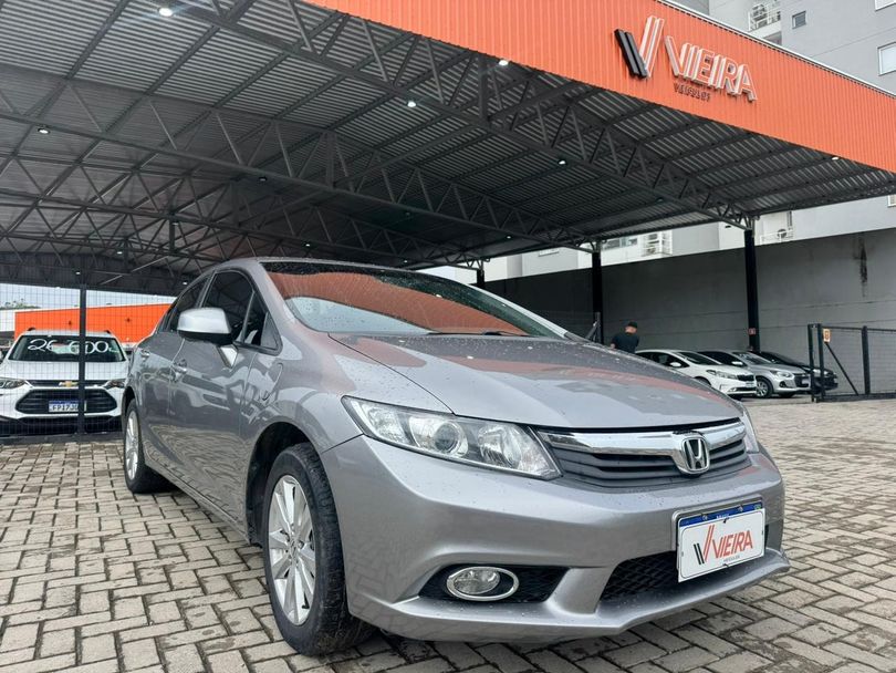 Honda Civic Sedan LXS 1.8/1.8 Flex 16V Aut. 4p