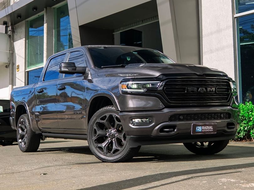 RAM 1500 LIMITED NIGHT EDITION 5.7 4x4 Aut.