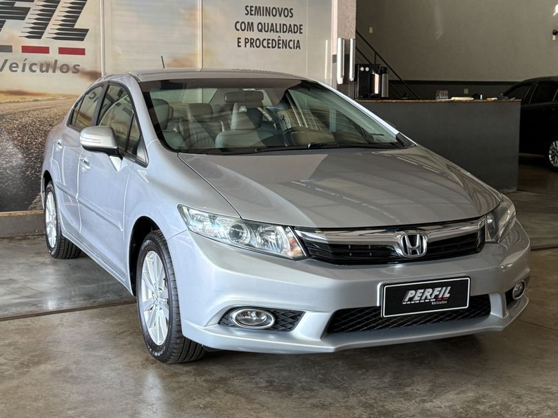 Honda Civic Sedan LXR 2.0 Flexone 16V Aut. 4p