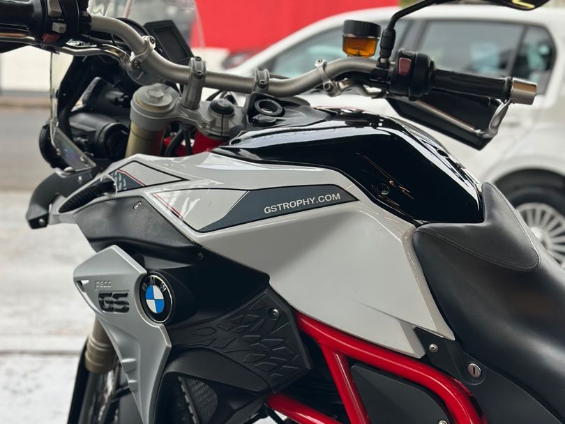 BMW F 800 GS Triple Black/trophy