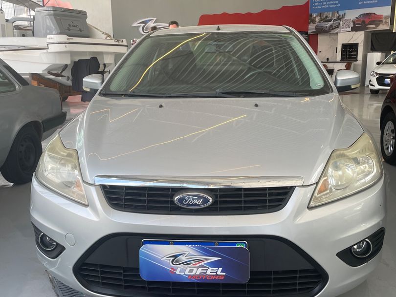 Ford Focus Sedan 2.0 16V/2.0 16V Flex 4p Aut.